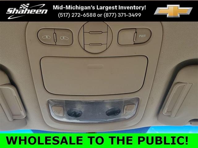 Photo of 2012 Claret Red Kia Sedona
