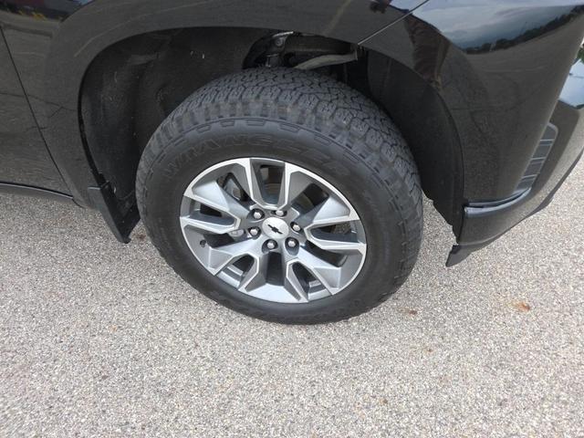 Photo of 2021 Black Chevrolet Silverado 1500