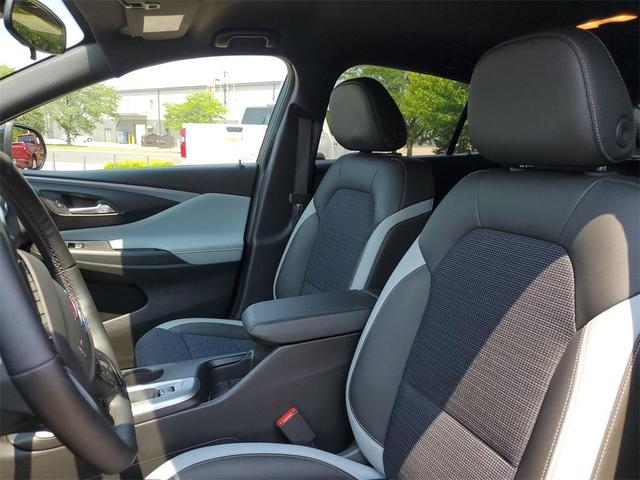 Photo of 2025 Ebony Twilight Metallic Buick Envista