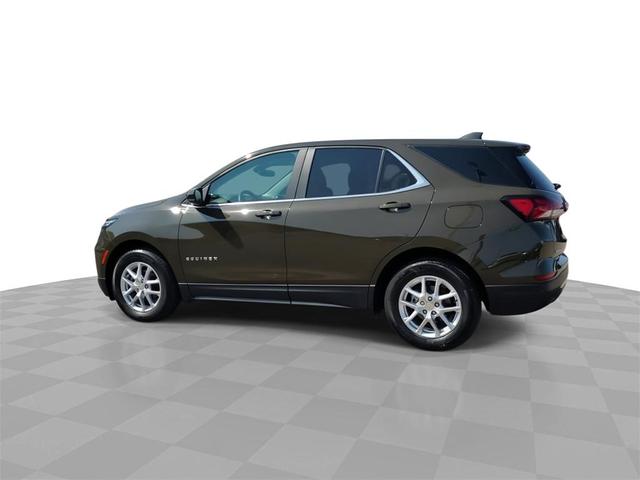 Photo of 2023 Harvest Gold / Bronze Chevrolet Equinox