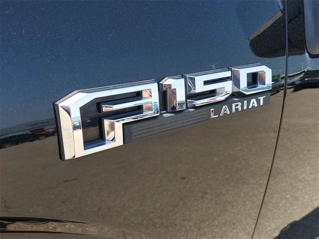 Photo of 2016 Shadow Black Ford F-150