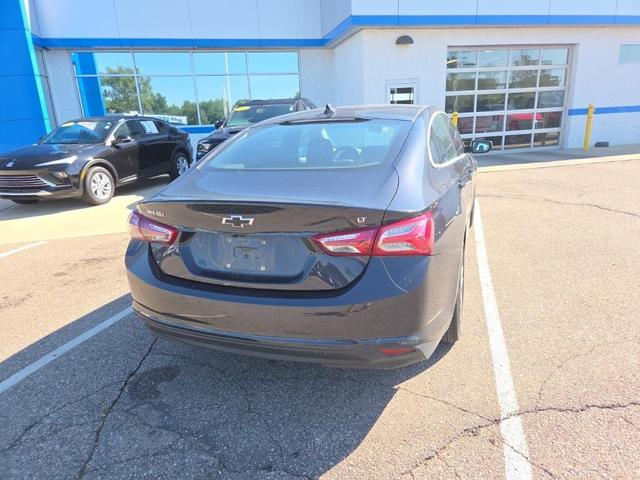 Photo of 2022 Dark Ash Metallic Chevrolet Malibu