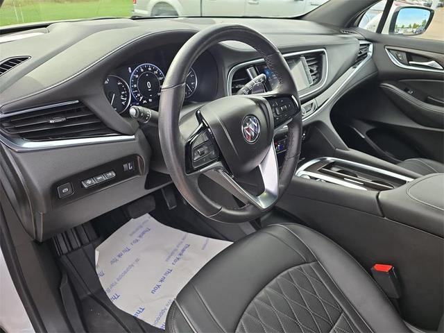 Photo of 2022 White Frost Tri-Coat Buick Enclave
