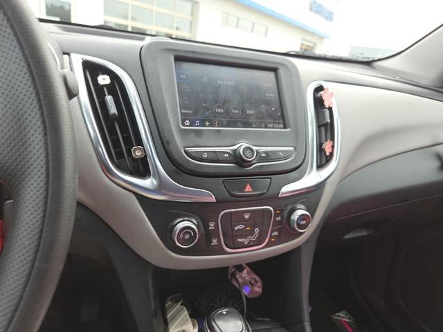Photo of 2021 Mosaic Black Metallic Chevrolet Equinox