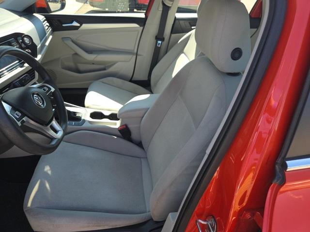 Photo of 2019 Habanero Orange Metallic Volkswagen Jetta