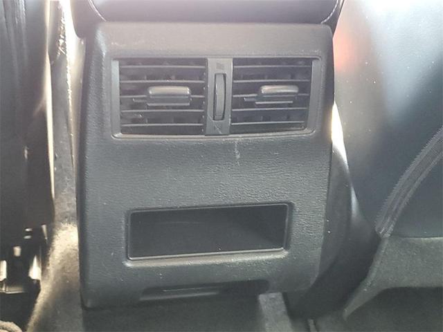 Photo of 2022 Mercury Gray Metallic Mitsubishi Outlander