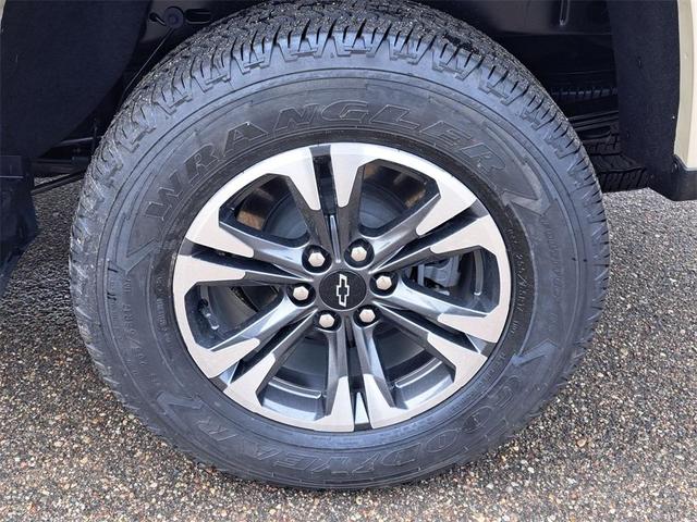 Photo of 2022 Sand Dune Metallic Chevrolet Colorado