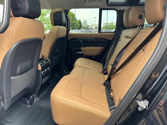 Photo of 2025 Santorini Black Metallic Land Rover Defender