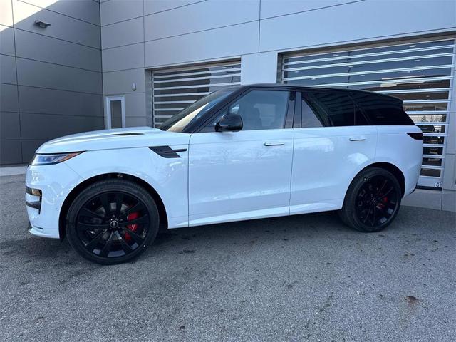 Photo of 2025 White Land Rover Range Rover Sport