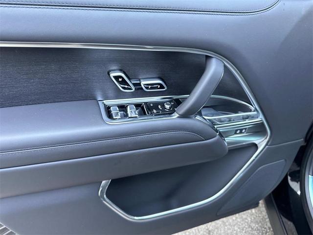 Photo of 2025 Black Land Rover Range Rover