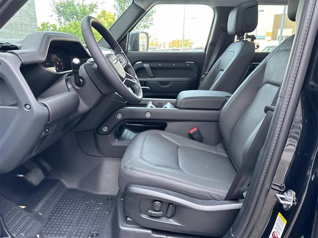 Photo of 2025 Santorini Black Metallic Land Rover Defender