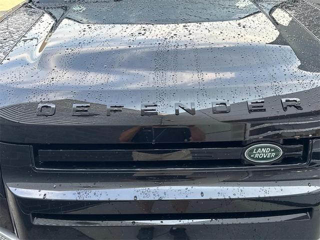 Photo of 2025 Santorini Black Metallic Land Rover Defender