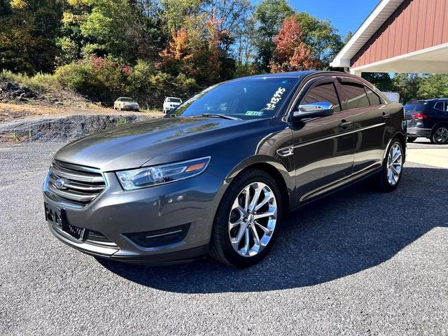 Photo of 2018 Magnetic Metallic Ford Taurus
