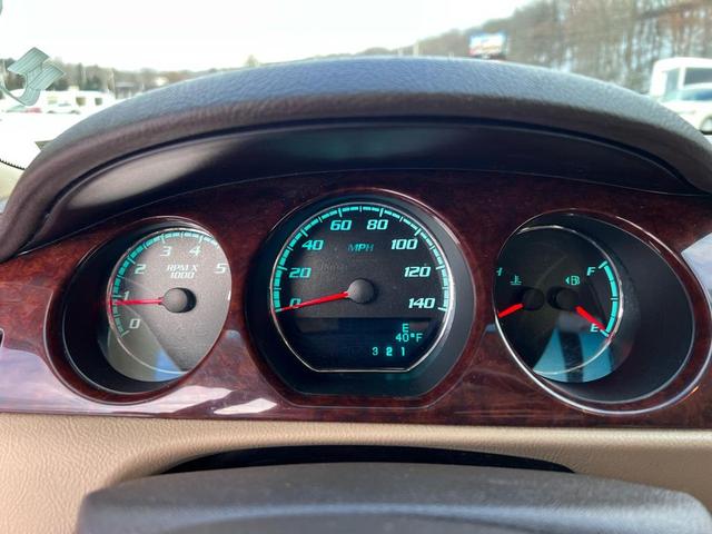 Photo of 2011 Champagne Buick Lucerne