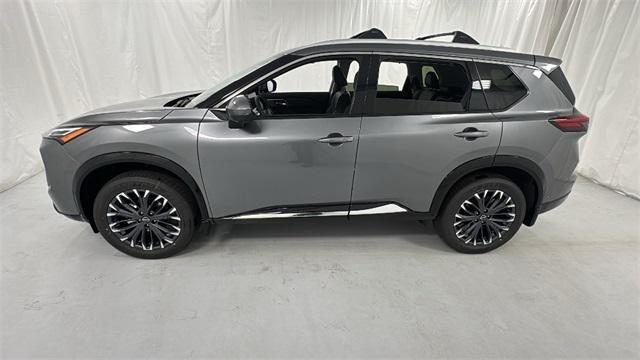 Photo of 2026 Gun Metallic Nissan Rogue