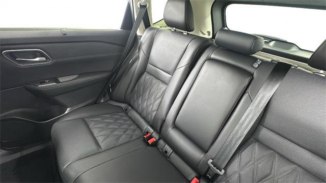 Photo of 2026 Gun Metallic Nissan Rogue