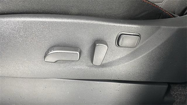 Photo of 2025 Glacier White Nissan Frontier