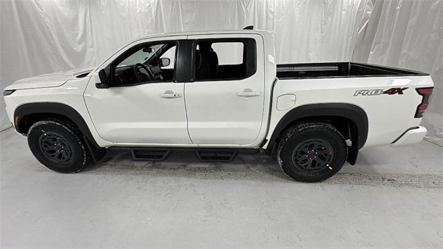 Photo of 2025 Glacier White Nissan Frontier