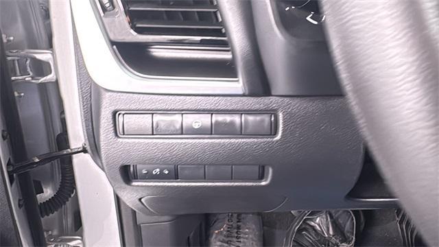 Photo of 2022 Brilliant Silver Metallic Nissan Rogue