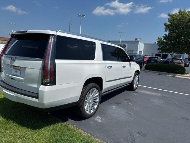 Photo of 2017 Crystal White Tricoat Cadillac Escalade ESV
