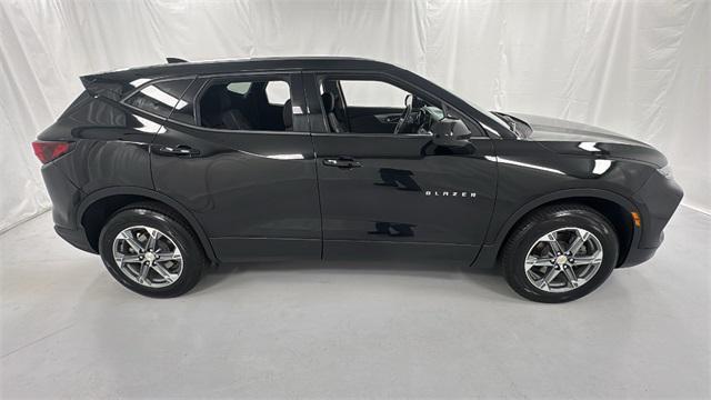 Photo of 2024 Black Chevrolet Blazer