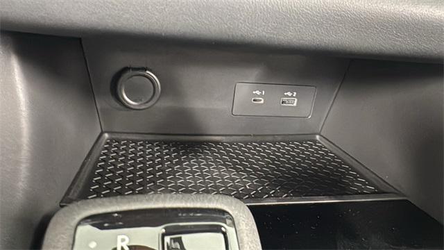 Photo of 2025 Super Black Nissan Pathfinder