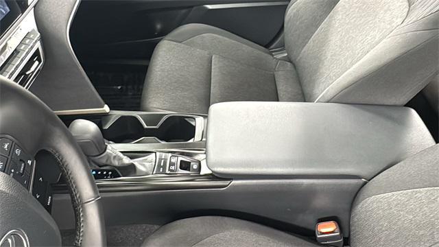 Photo of 2025 Midnight Black Metallic Toyota Camry