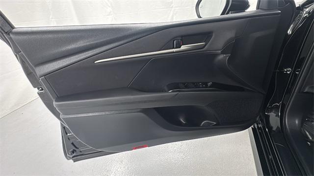 Photo of 2025 Midnight Black Metallic Toyota Camry
