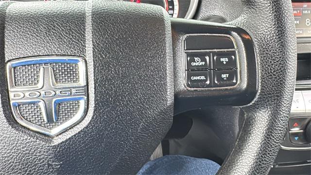Photo of 2016 White Dodge Journey