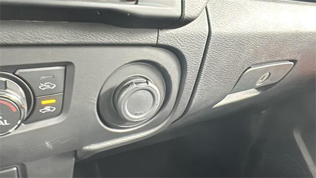 Photo of 2025 Boulder Gray Pearl Nissan Frontier