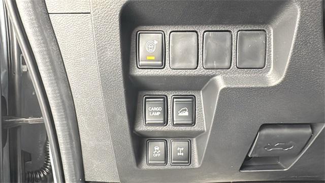 Photo of 2025 Boulder Gray Pearl Nissan Frontier