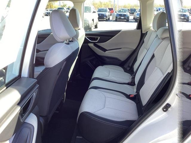 Photo of 2022 Crystal White Pearl Subaru Forester