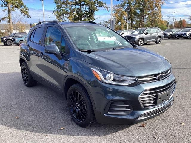 Photo of 2022 Shadow Gray Metallic Chevrolet Trax