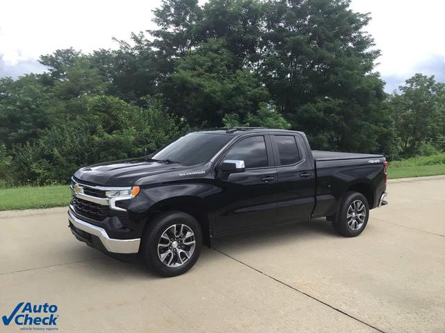 Photo of 2022 Black Chevrolet Silverado 1500