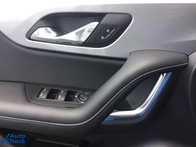 Photo of 2024 Summit White Chevrolet Blazer