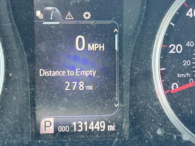 Photo of 2016 Midnight Black Metallic Toyota Camry