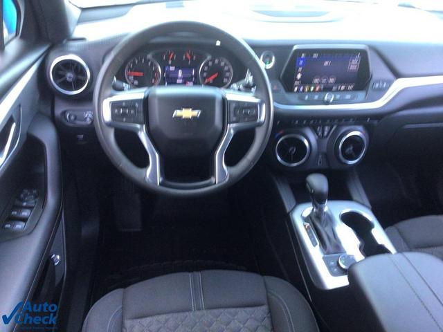 Photo of 2022 Blue Glow Metallic Chevrolet Blazer