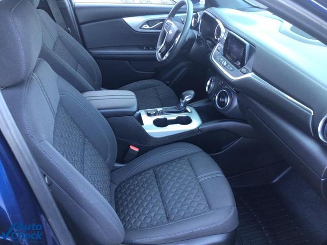 Photo of 2022 Blue Glow Metallic Chevrolet Blazer