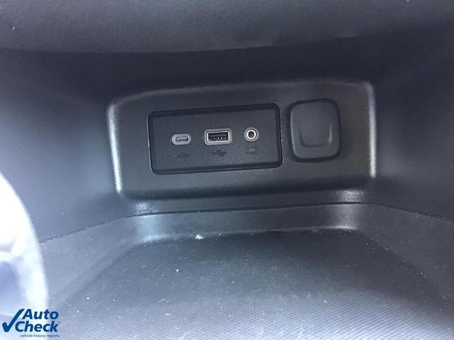 Photo of 2023 Summit White Chevrolet Equinox
