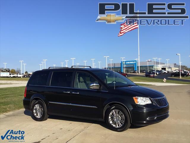 2015 Chrysler Town & Country