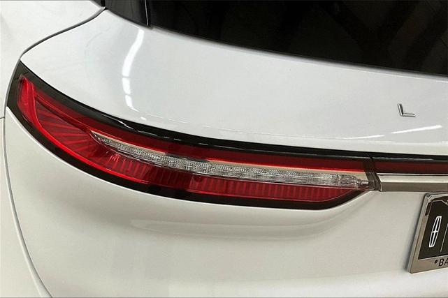 Photo of 2022 Pristine White Lincoln Corsair