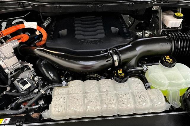Photo of 2023 Carbonized Gray Metallic Ford F-150