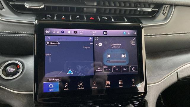 Photo of 2025 Metallic Jeep Grand Cherokee
