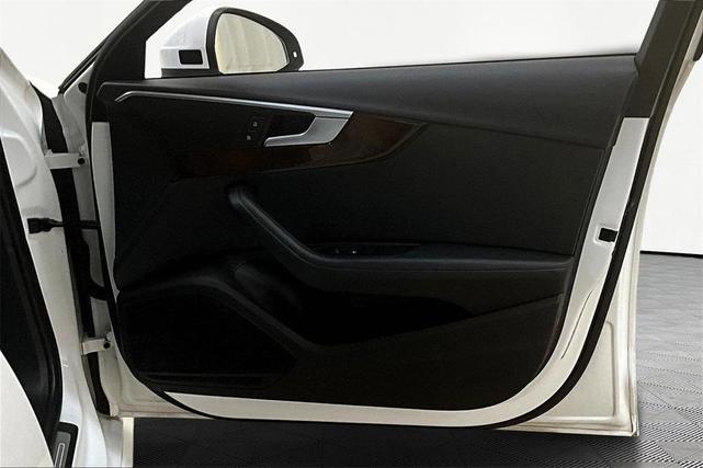 Photo of 2019 Ibis White Audi A4