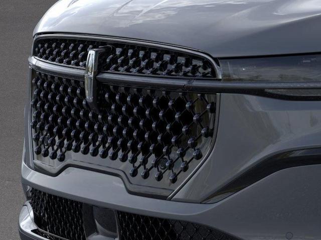 Photo of 2025 Gray Metallic Lincoln Nautilus
