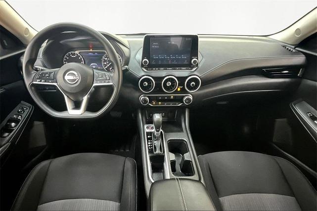 Photo of 2024 Cloud White Nissan Sentra