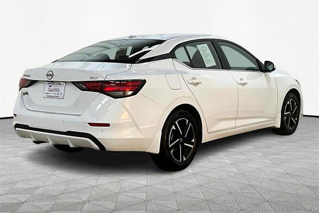 Photo of 2024 Cloud White Nissan Sentra