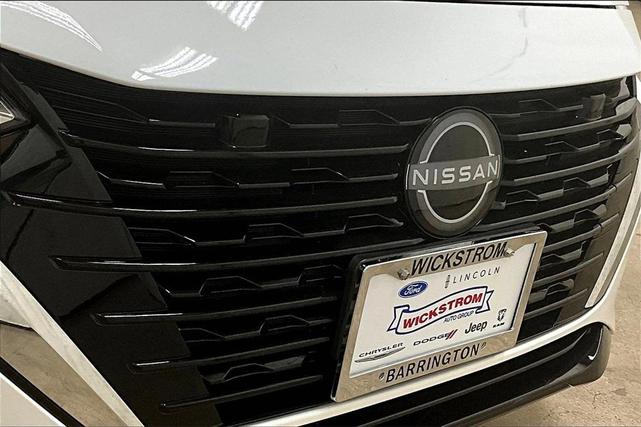 Photo of 2024 Cloud White Nissan Sentra