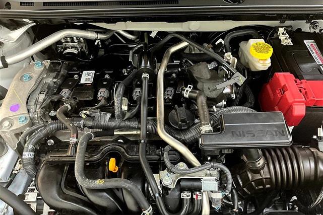 Photo of 2024 Cloud White Nissan Sentra