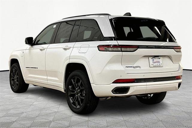 Photo of 2025 Bright White Clearcoat Jeep Grand Cherokee 4xe